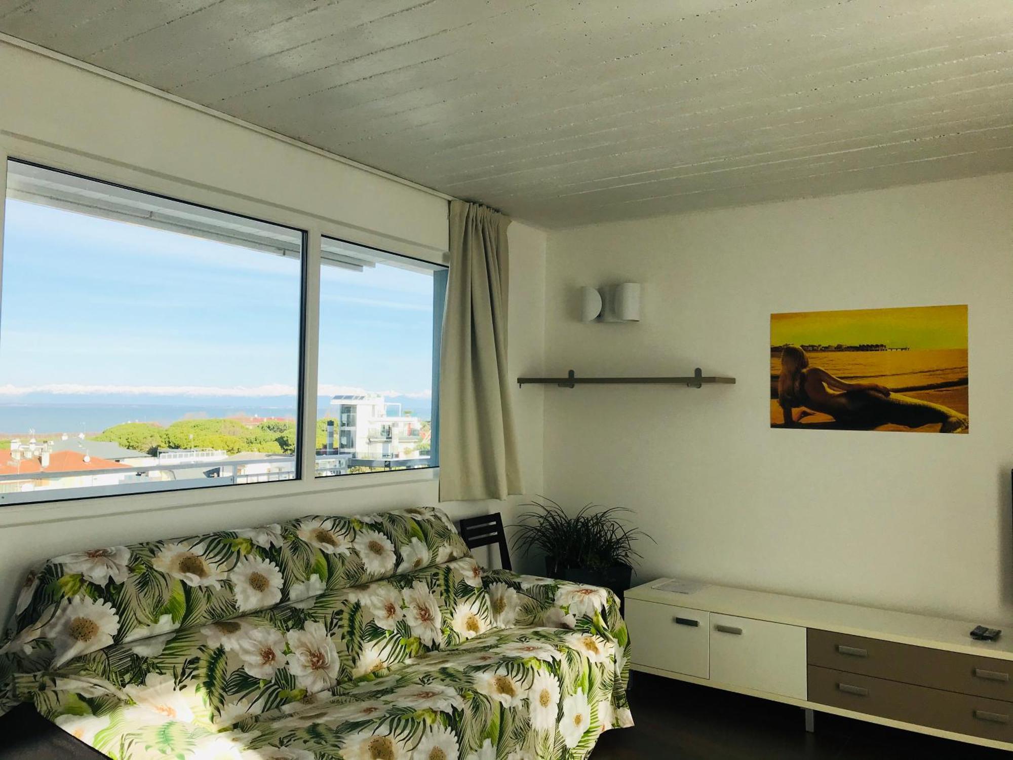 Appart-Hotel Holiday Lignano Sabbiadoro Exterior photo